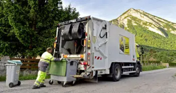 La collecte des déchets par des éboueurs